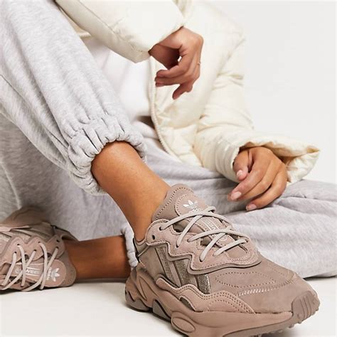 adidas ozweego heren beige|adidas originals ozweego trainer.